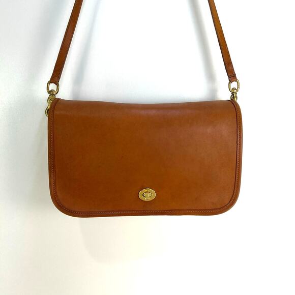 Coach Convertible Clutch 9635 British Tan Leather Shoulder Bag Handbag Purse - Picture 1 of 12